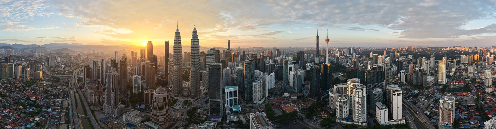Photo showing the skyline of a city in Southeast Asia