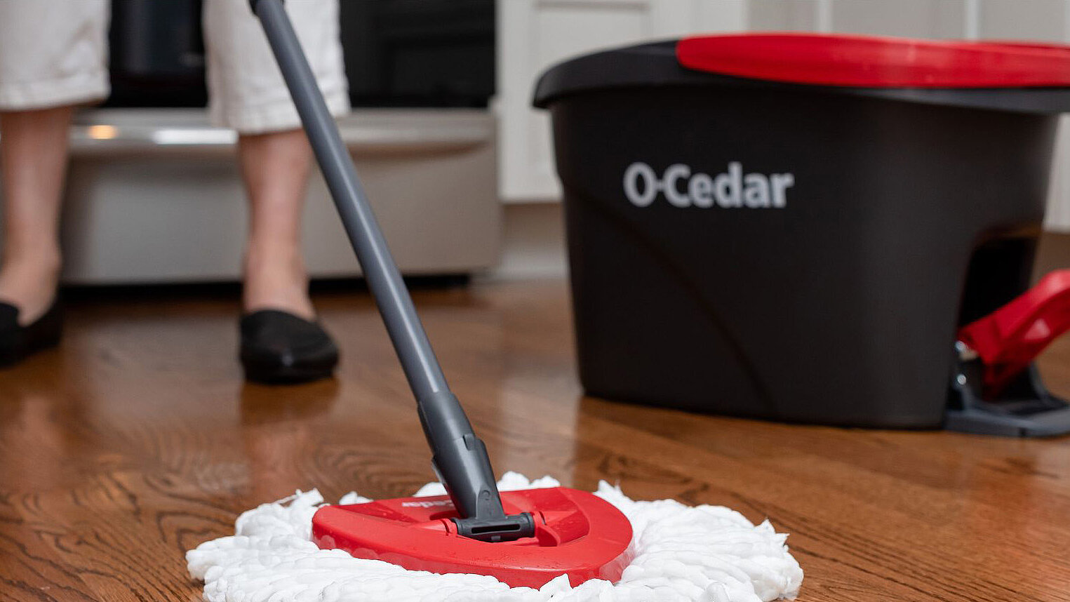 Smarter cleaning solutions with O-Cedar Smarter cleaning solutions with O-Cedar